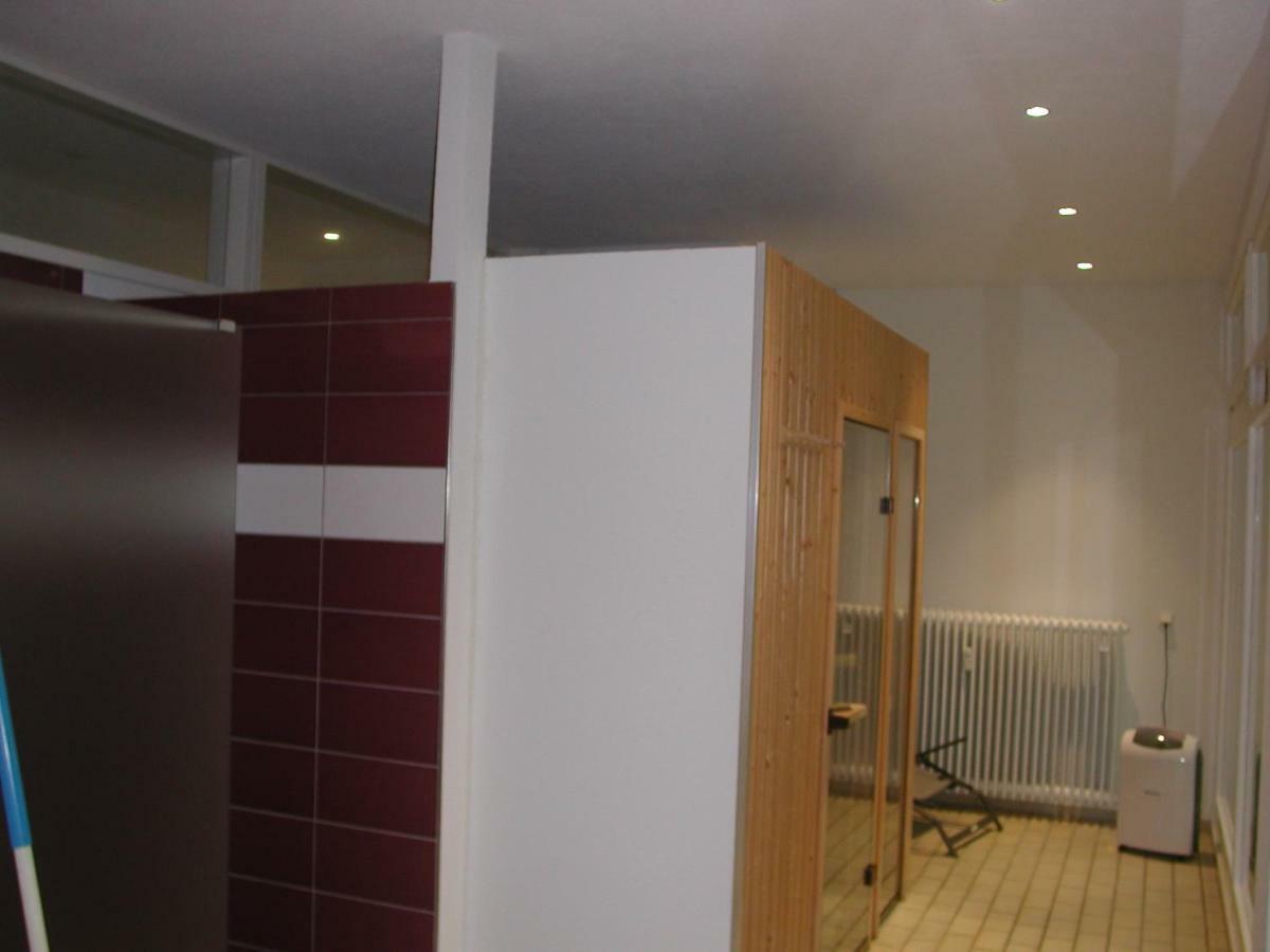 1z. 485 Barbo Schwimmbad, Sauna, Fitness * Schönwalde